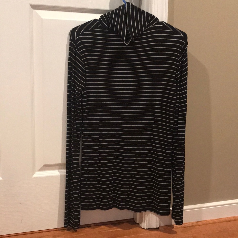 Mossimo cow neck shirt